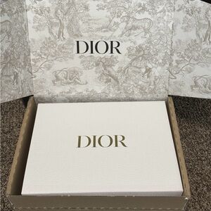 DIOR Empty Gift Box! Size Large. New Style!